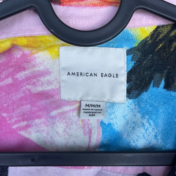 💙BOGO💙American Eagle Outfitters Tropical Print Short Sleeve Button Up Medium - Picture 4 of 5